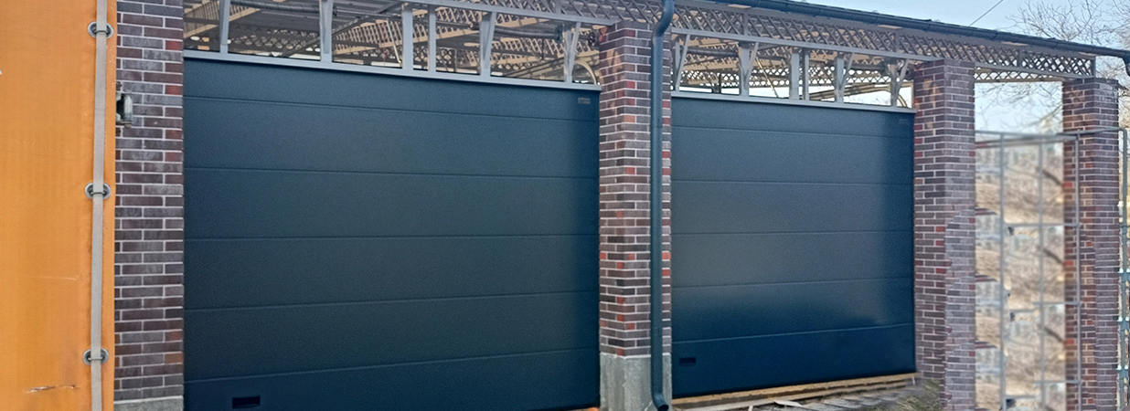 Секционные ворота под ключ в Полтавской